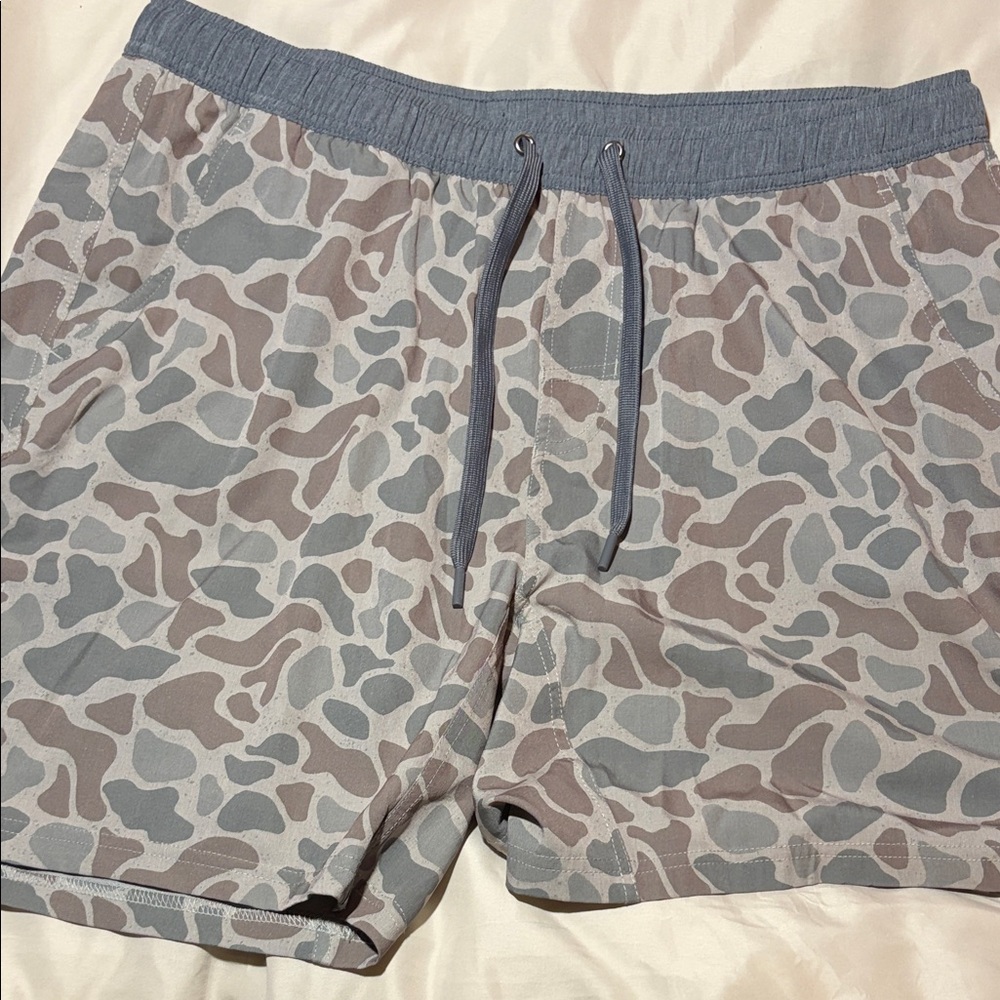BURLEBO Men's Athletic Shorts in Grey and Taupe Camo